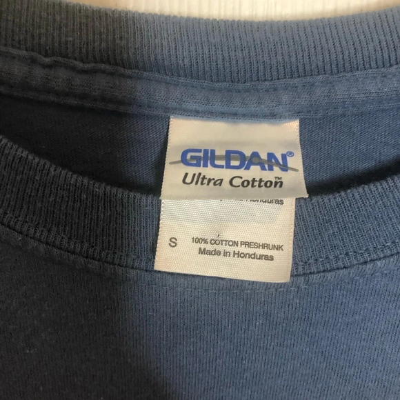 Gildan women’s long sleeve pullover size sm - Picture 2 of 3
